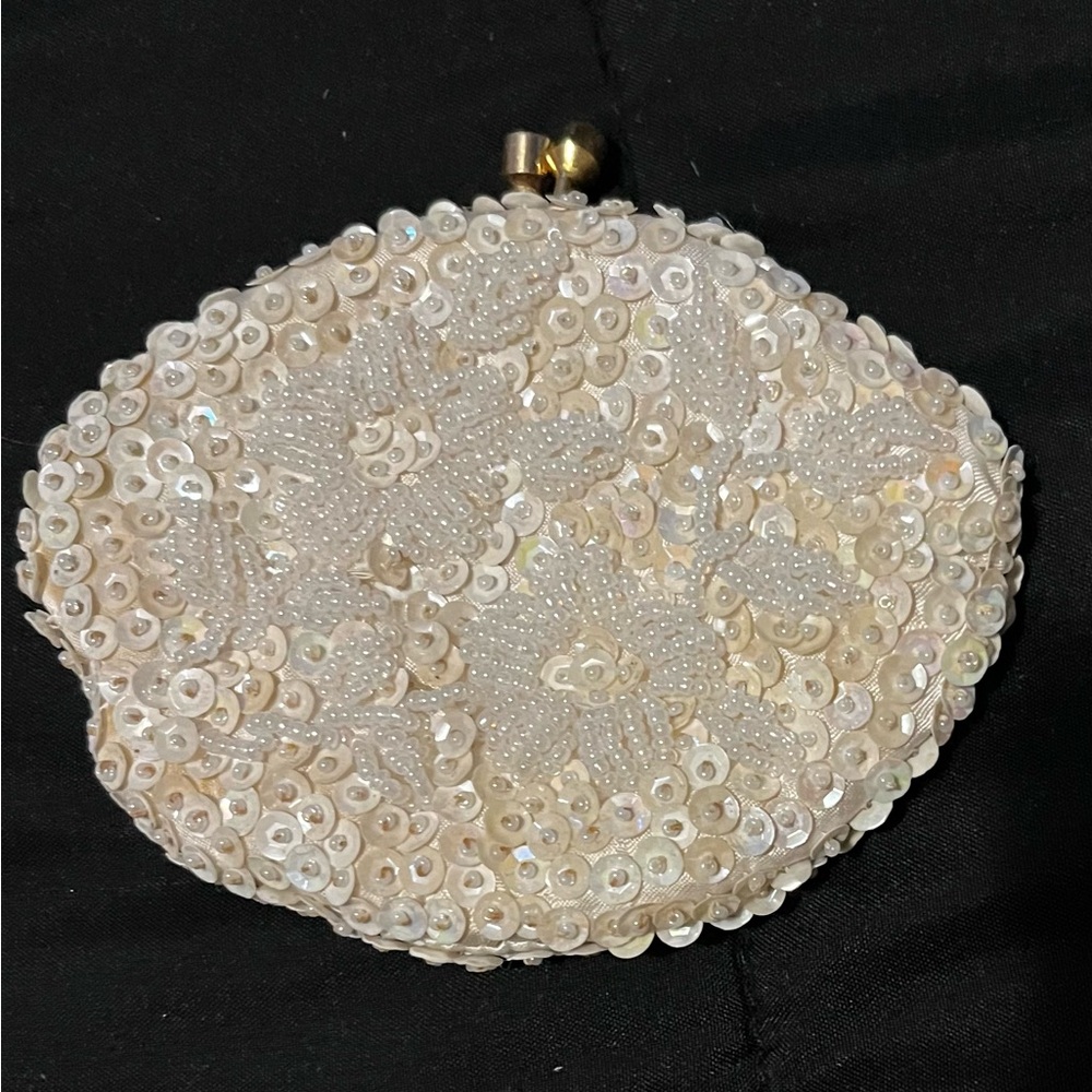 Elegant Cream Beaded Clutch